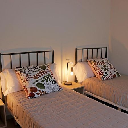 Casa Anida En Hualle Valdaliga Ngoại thất bức ảnh