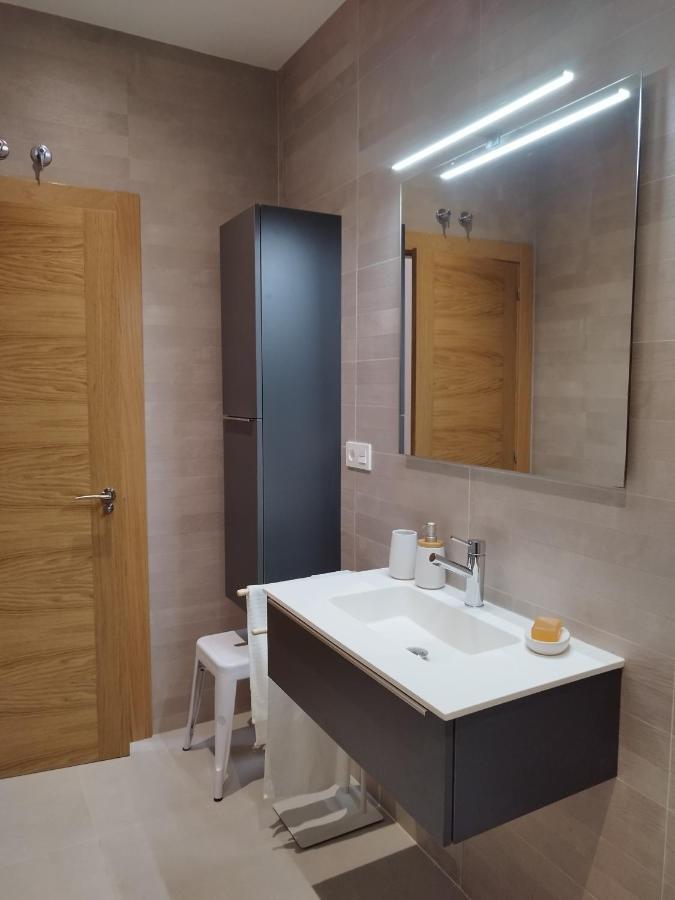 Casa Anida En Hualle Valdaliga Ngoại thất bức ảnh