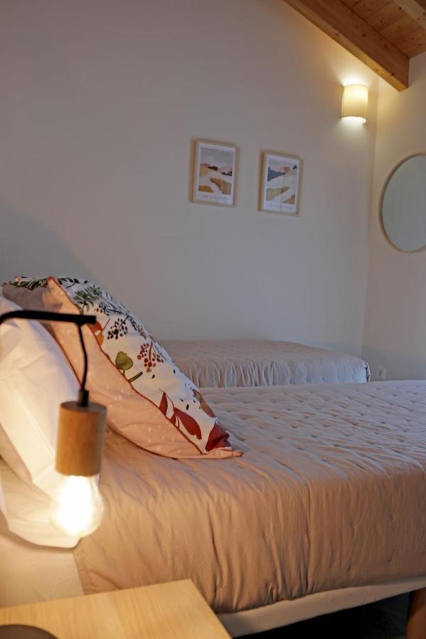 Casa Anida En Hualle Valdaliga Ngoại thất bức ảnh
