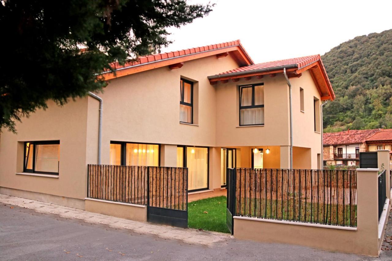 Casa Anida En Hualle Valdaliga Ngoại thất bức ảnh
